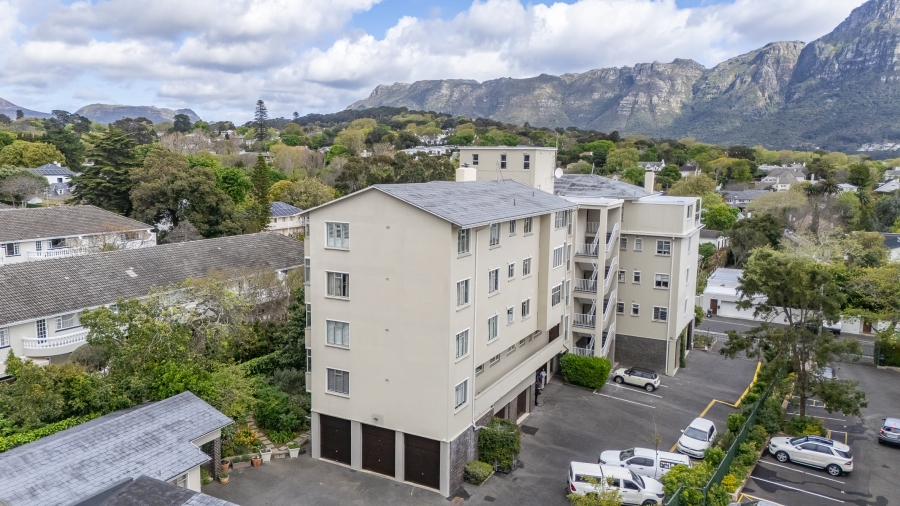 3 Bedroom Property for Sale in Kenilworth Upper Western Cape
